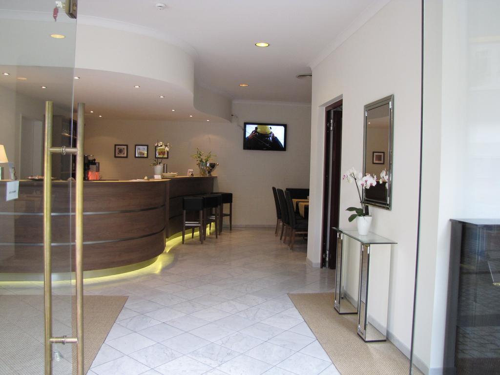 Arcade Hotel Βούρπεταλ Εξωτερικό φωτογραφία